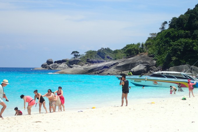 泰国旅游攻略普吉岛 wKgBs1bpS1mAEkCOAAhx7Dvy40Y54.jpeg?imageView2%2F2%2Fw%2F680%2Fq%2F90